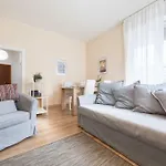 Lovely, Charming And Quiet In The Centre Air Conditioned And Free Private Garage
