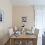 דירה Lovely, Charming And Quiet In The Centre Air Conditioned And Free Private Garage