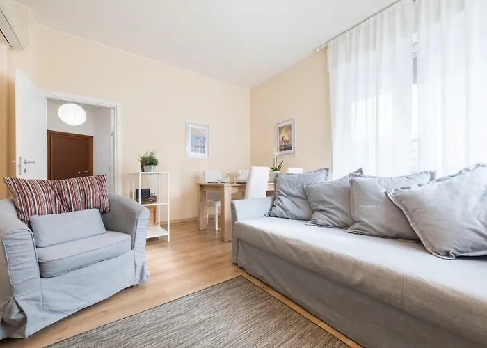 Lovely, Charming And Quiet In The Centre Air Conditioned And Free Private Garage